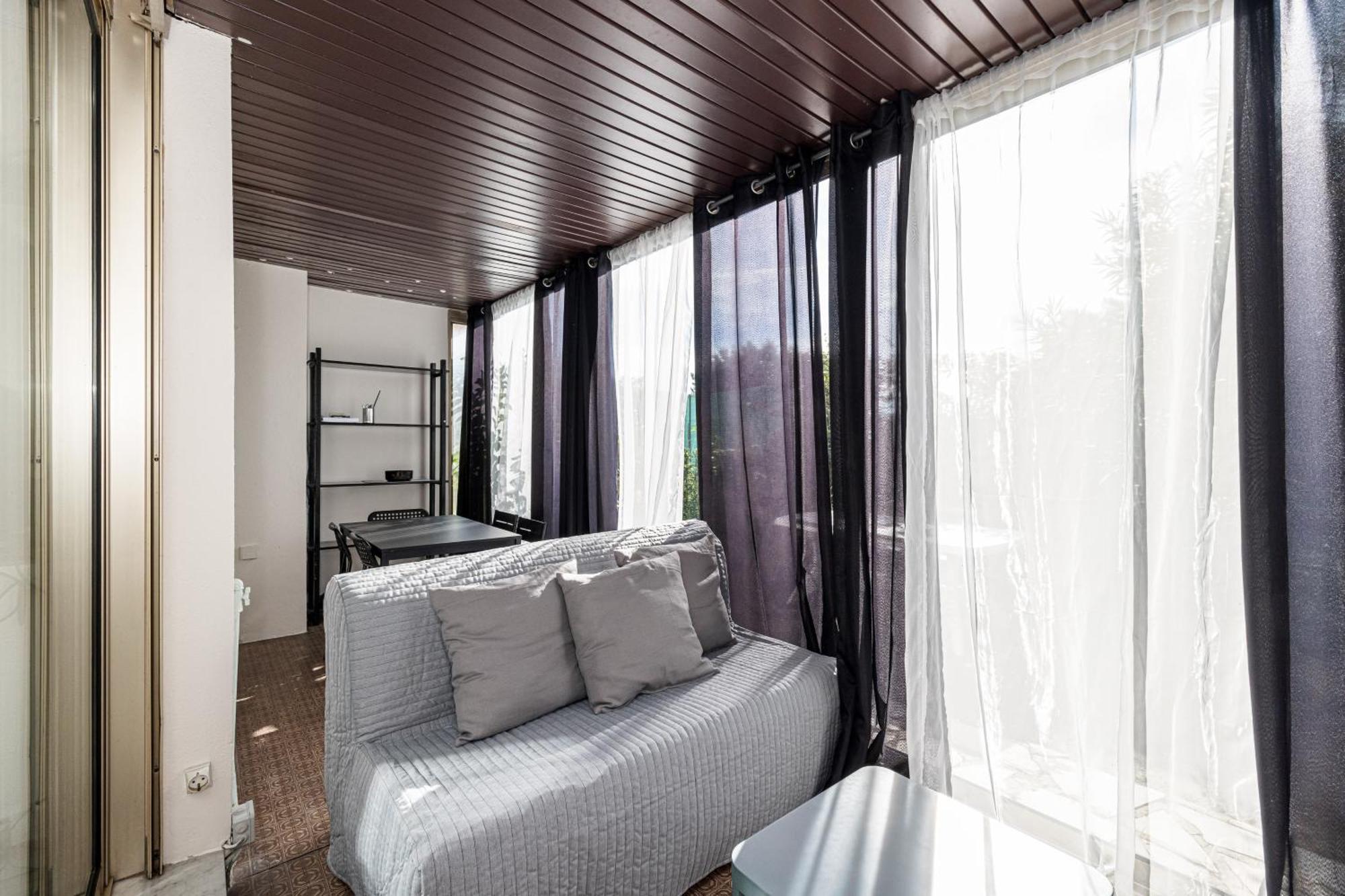 Le Globe Trotteur Apartment Saint-Laurent-du-Var Exterior photo